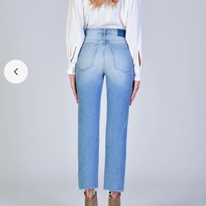 Black Orchid light blue, straight leg, cropped, distressed Brooke jeans Size 27